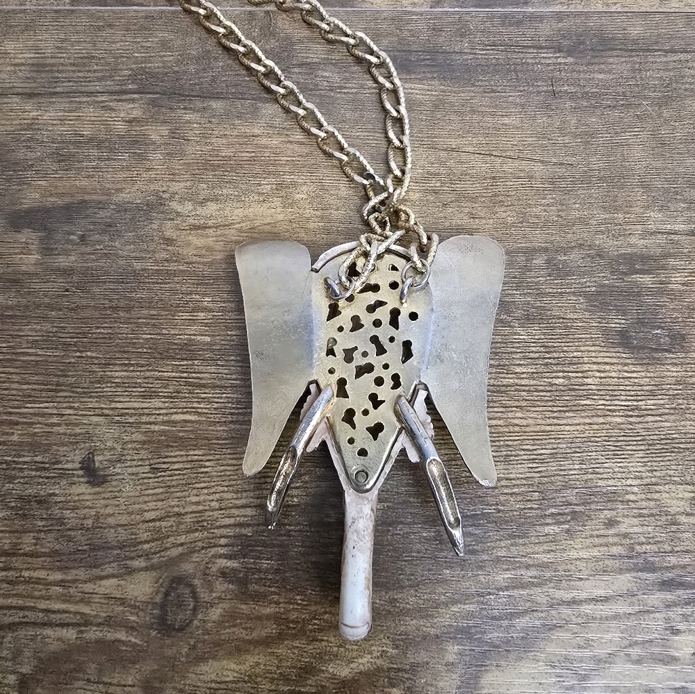 Large Elephant Pendant Necklace with Chain - Picture 6 of 10